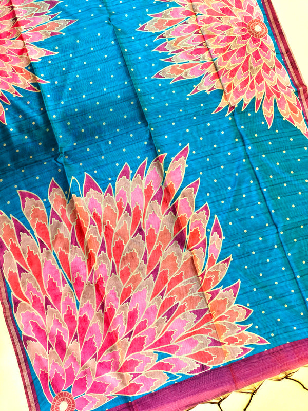 Mallai Silk Saree  With Floral Print - FIROZI