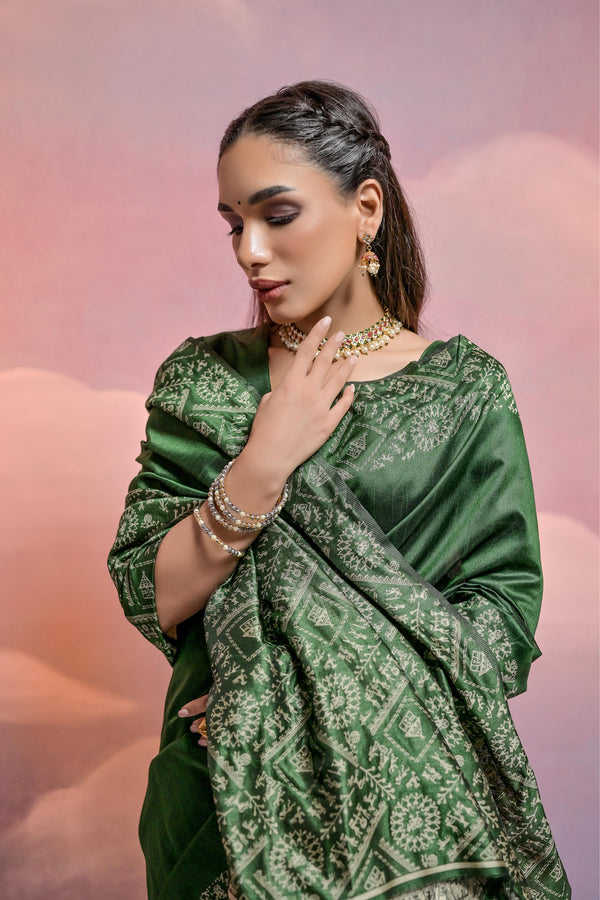 Banglori Handloom raw silk saree - BT GREEN