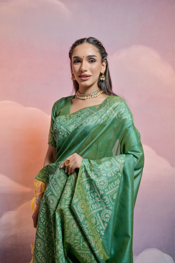 Banglori Handloom raw silk saree - PARROT