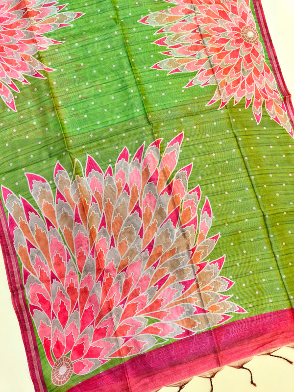 Mallai Silk Saree  With Floral Print - PISTA